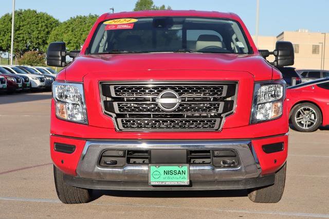 Certified 2024 Nissan Titan SV w/ SV Convenience Package image 4