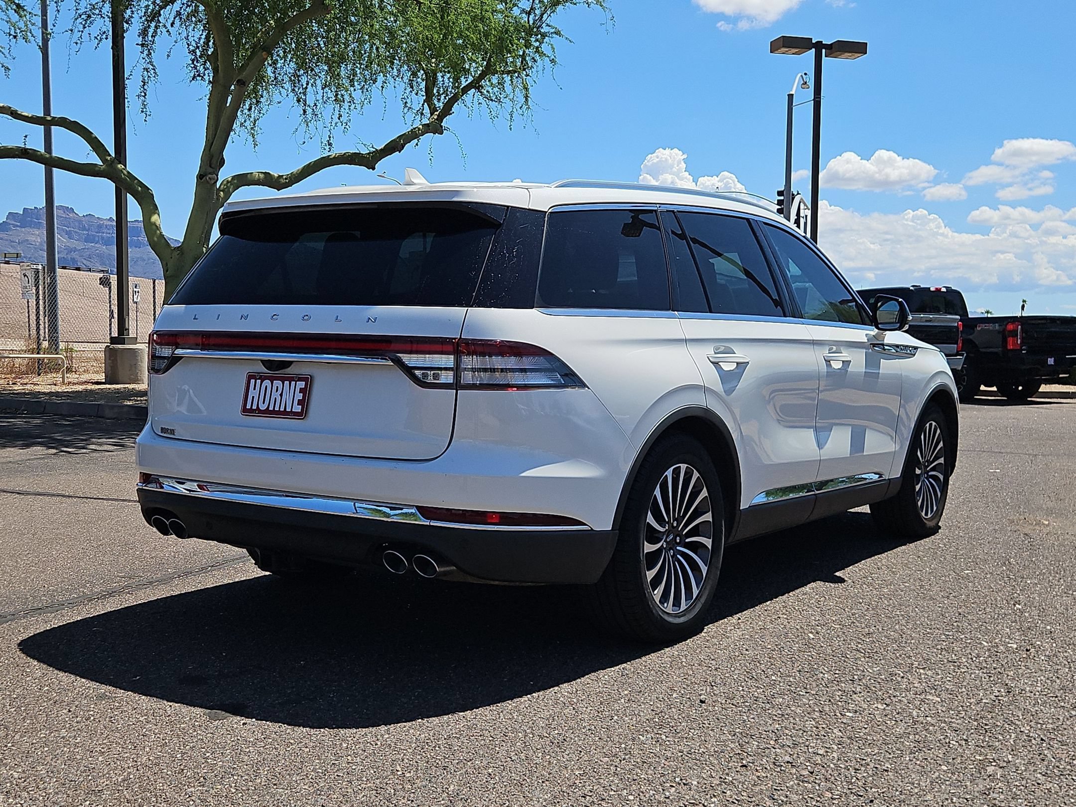 Used 2020 Lincoln Aviator Reserve RWD image 5