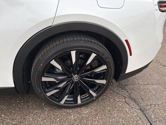 New 2026 Toyota Crown Platinum image 17