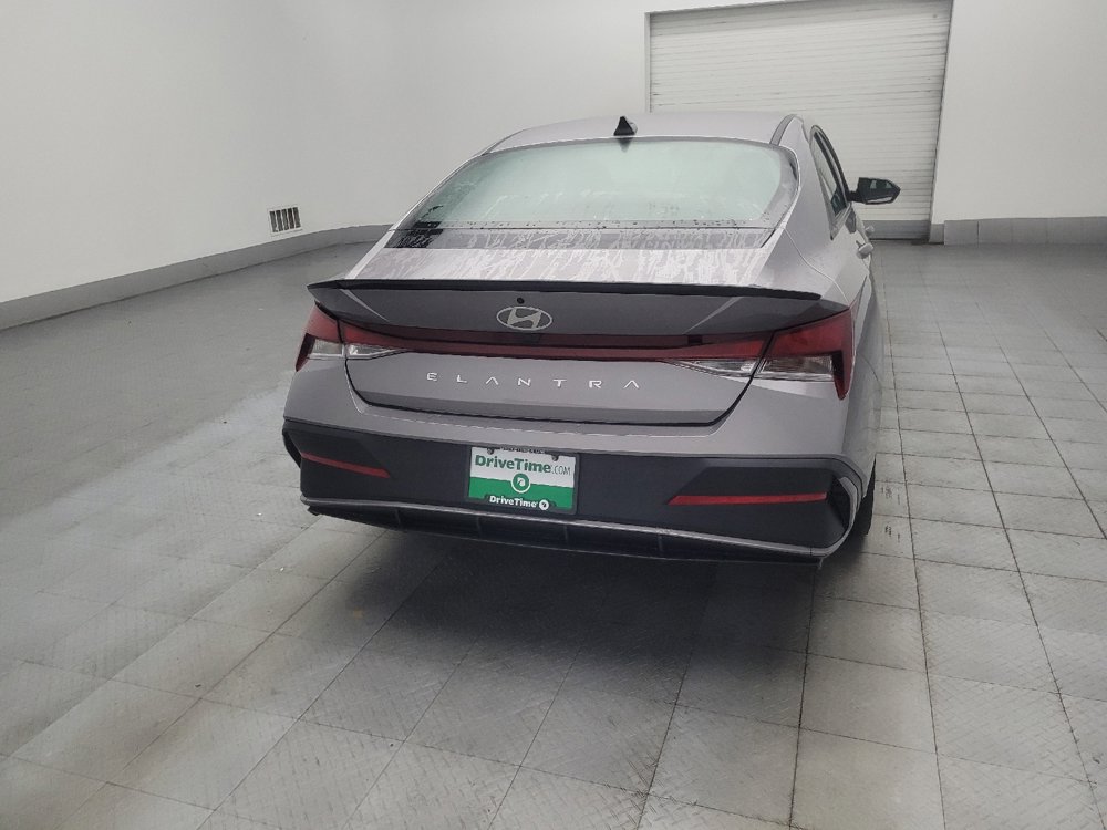Used 2025 Hyundai Elantra Sport w/ Cargo Package FWD image 7