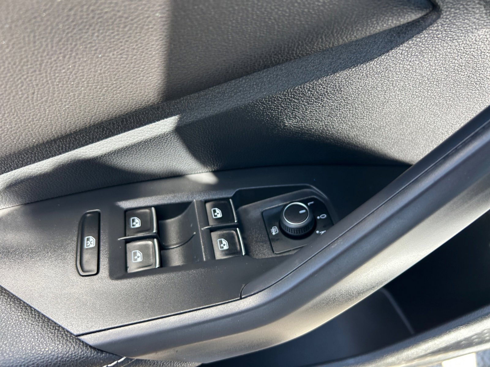 Used 2023 Volkswagen Jetta S FWD image 13
