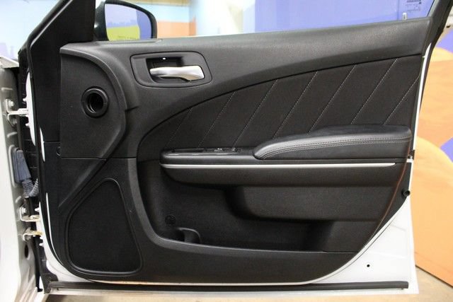 Used 2022 Dodge Charger SXT RWD image 9