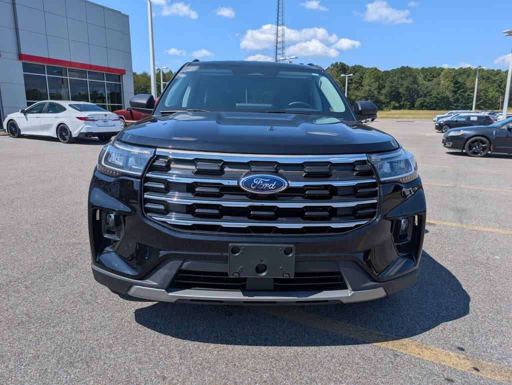 Used 2026 Ford Explorer Active w/ Active Comfort Package RWD image 8