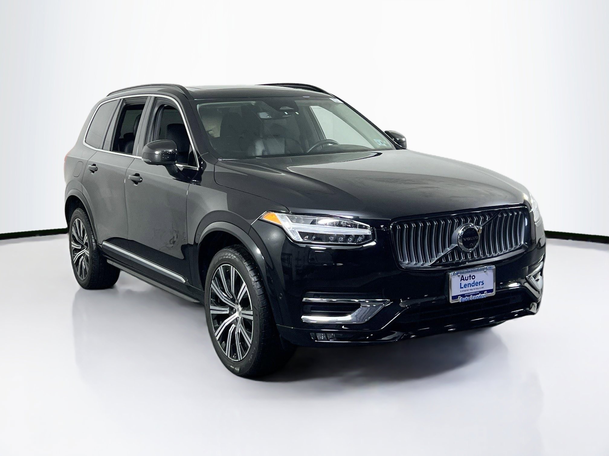 Used 2023 Volvo XC90 B6 Plus AWD/4WD image 3