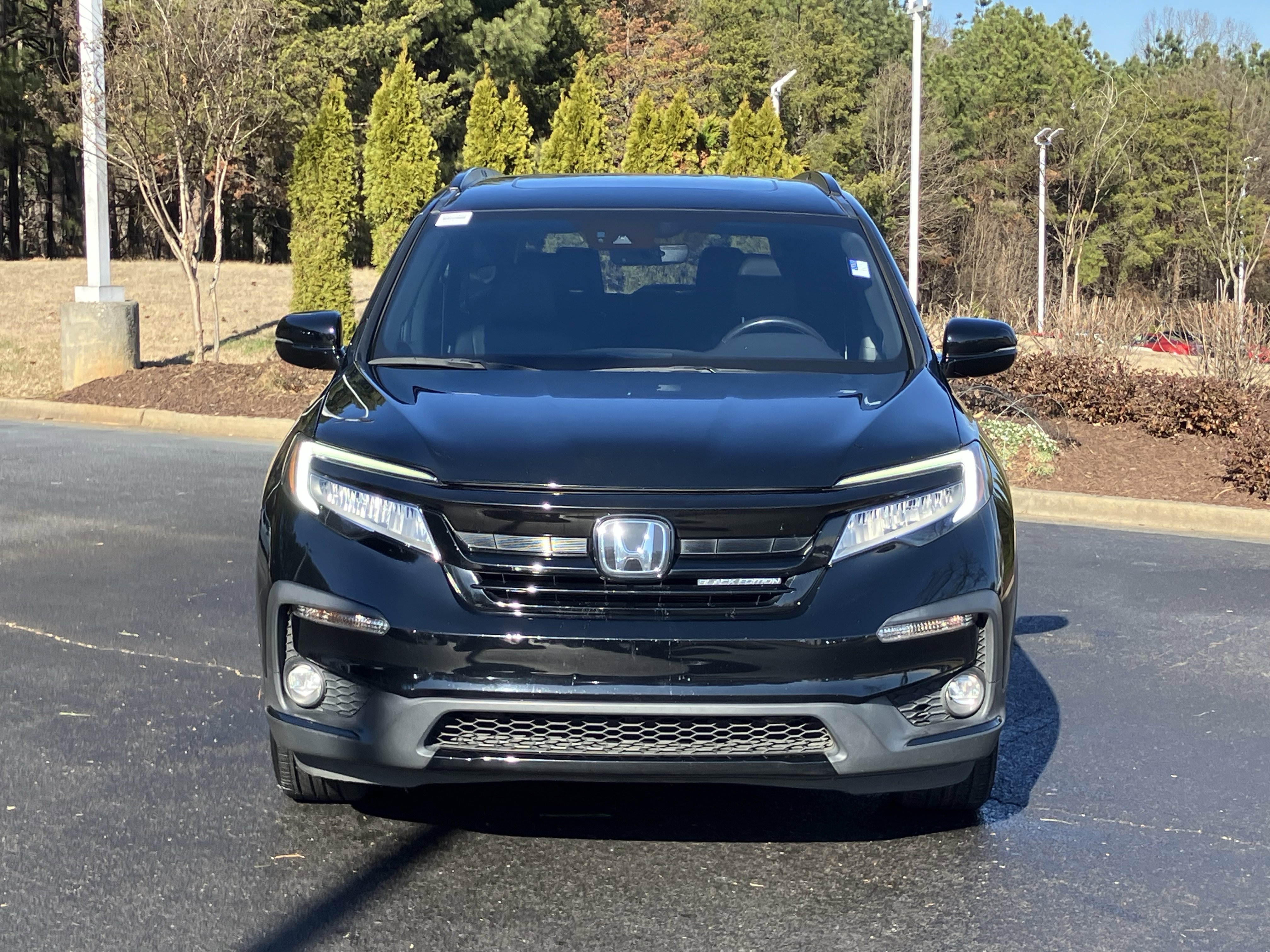 Used 2022 Honda Pilot Black Edition image 3