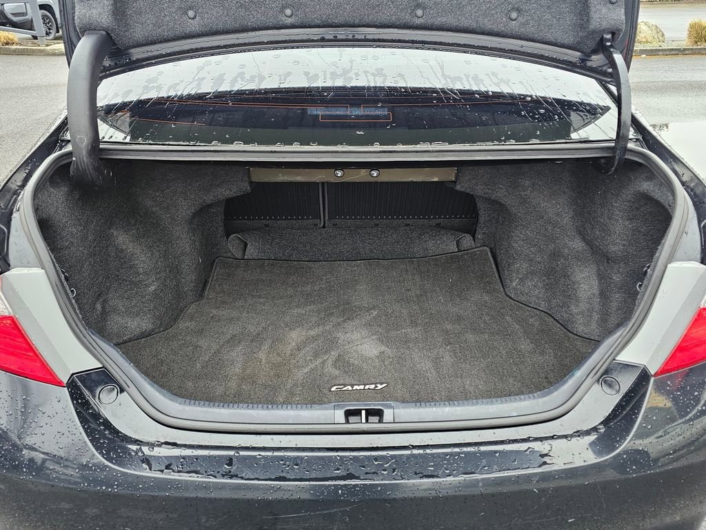 Used 2015 Toyota Camry XSE w/ Moonroof Package image 11