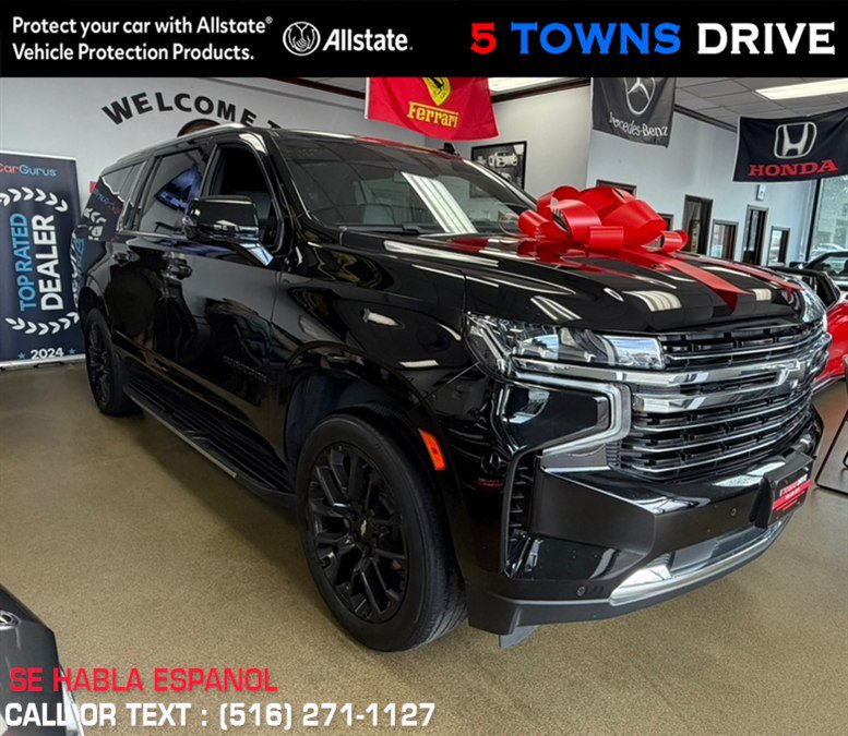 Used 2022 Chevrolet Suburban LT w/ LT Signature Plus Package AWD/4WD image 1