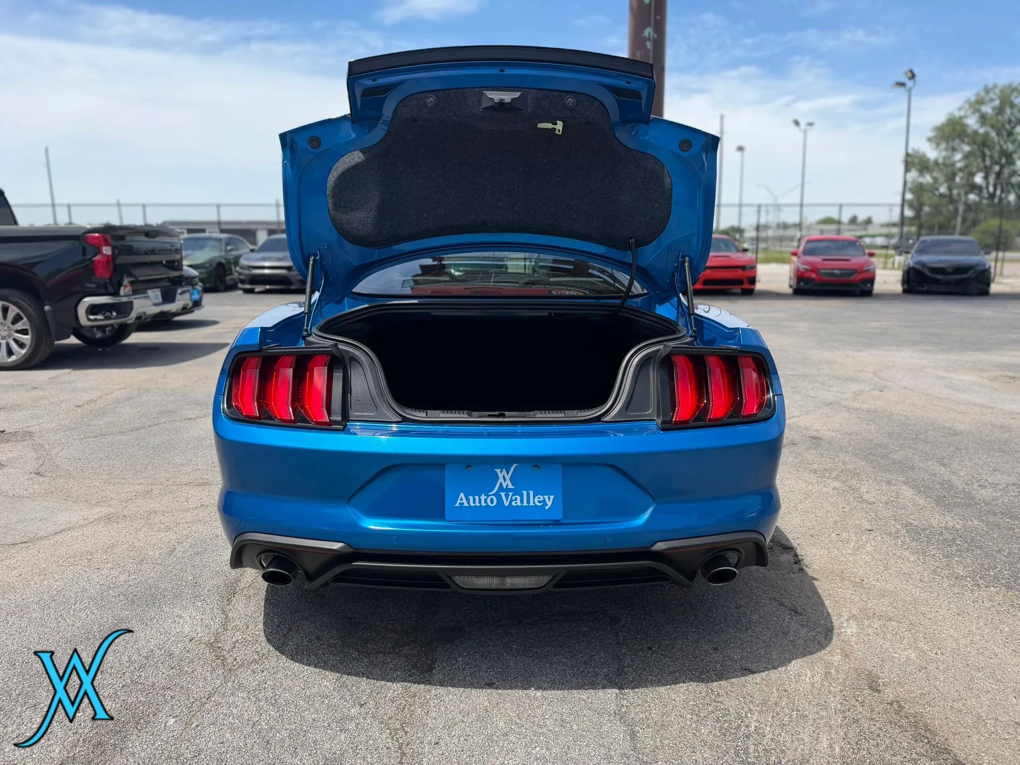 Used 2019 Ford Mustang Coupe w/ Equipment Group 101A RWD image 29