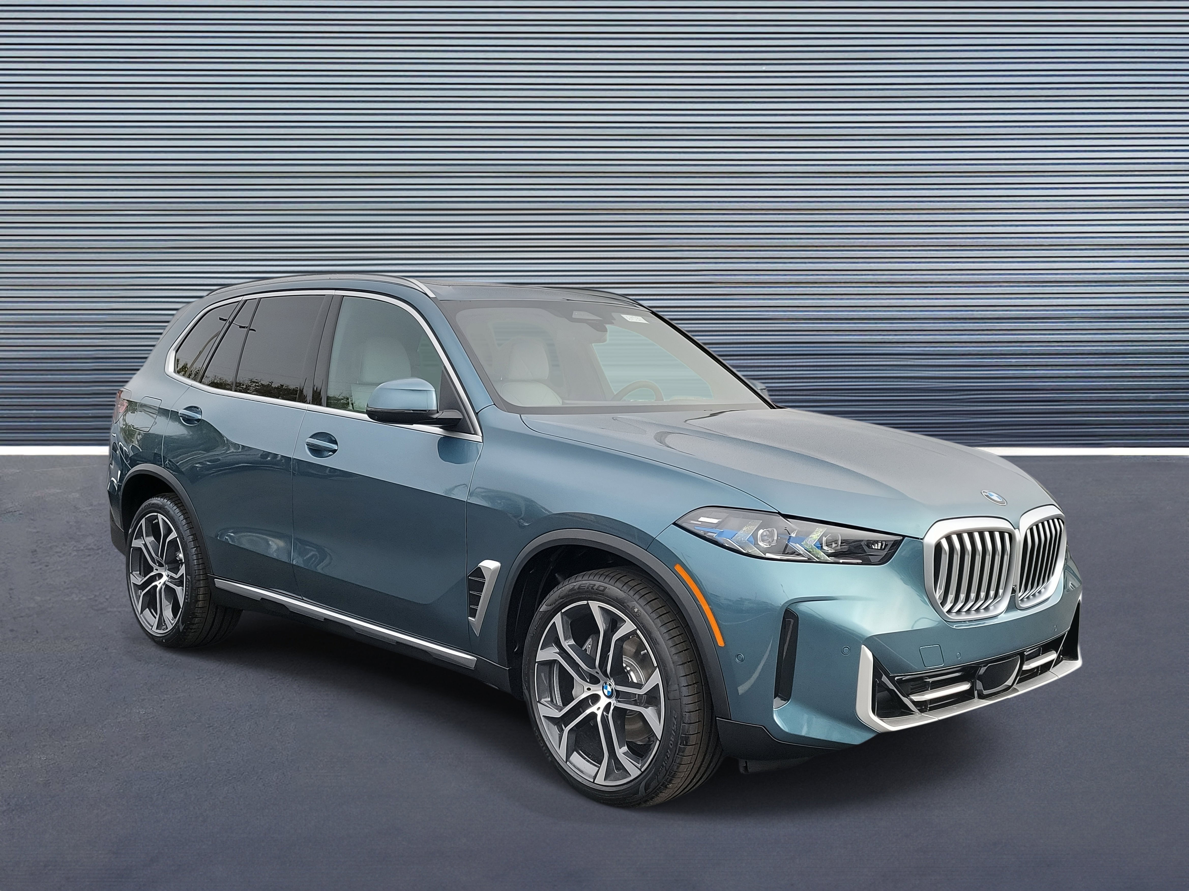 New 2026 BMW X5 xDrive40i w/ Climate Comfort Package AWD/4WD video 2