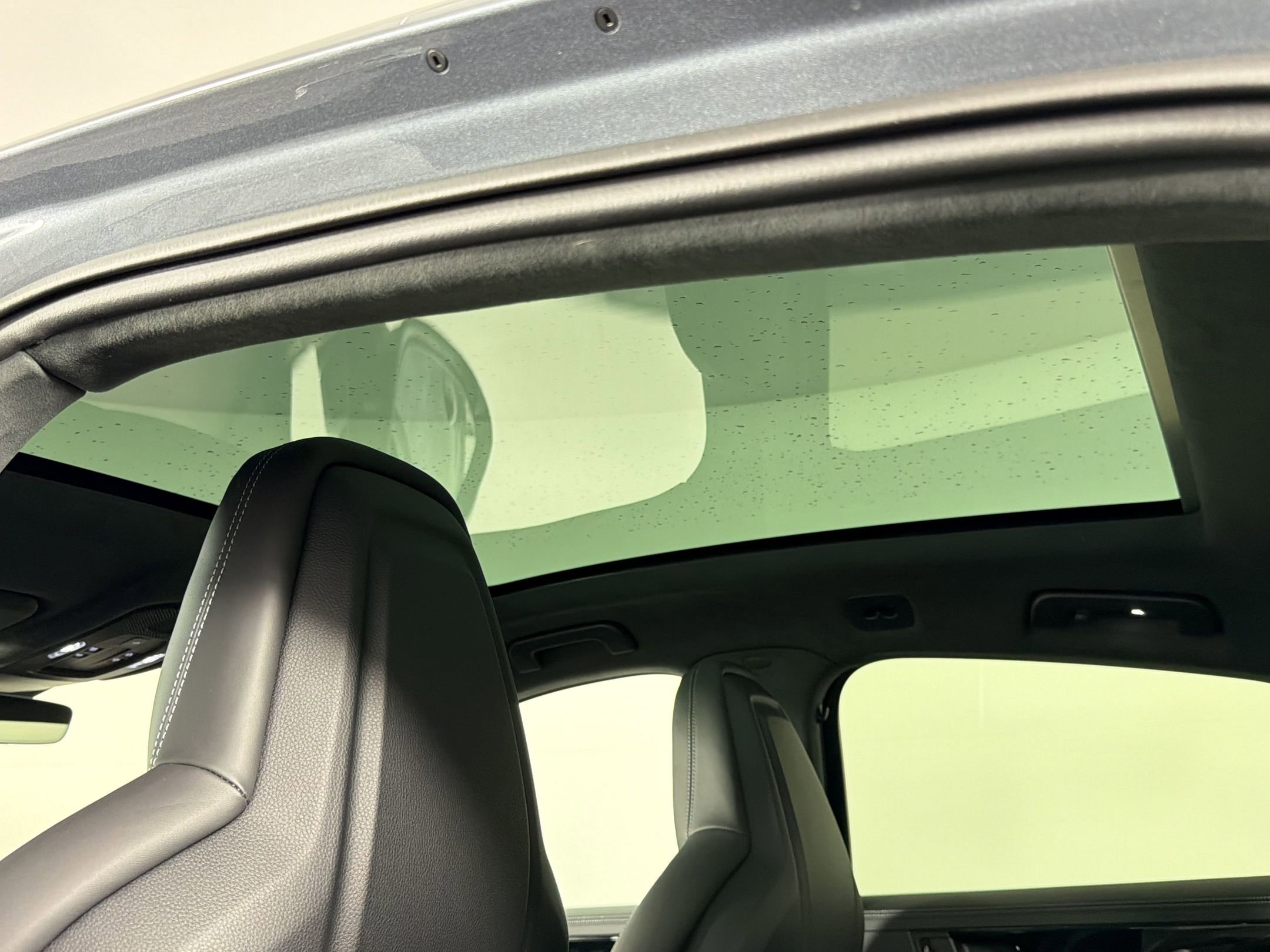 New 2026 Porsche Cayenne GTS image 19