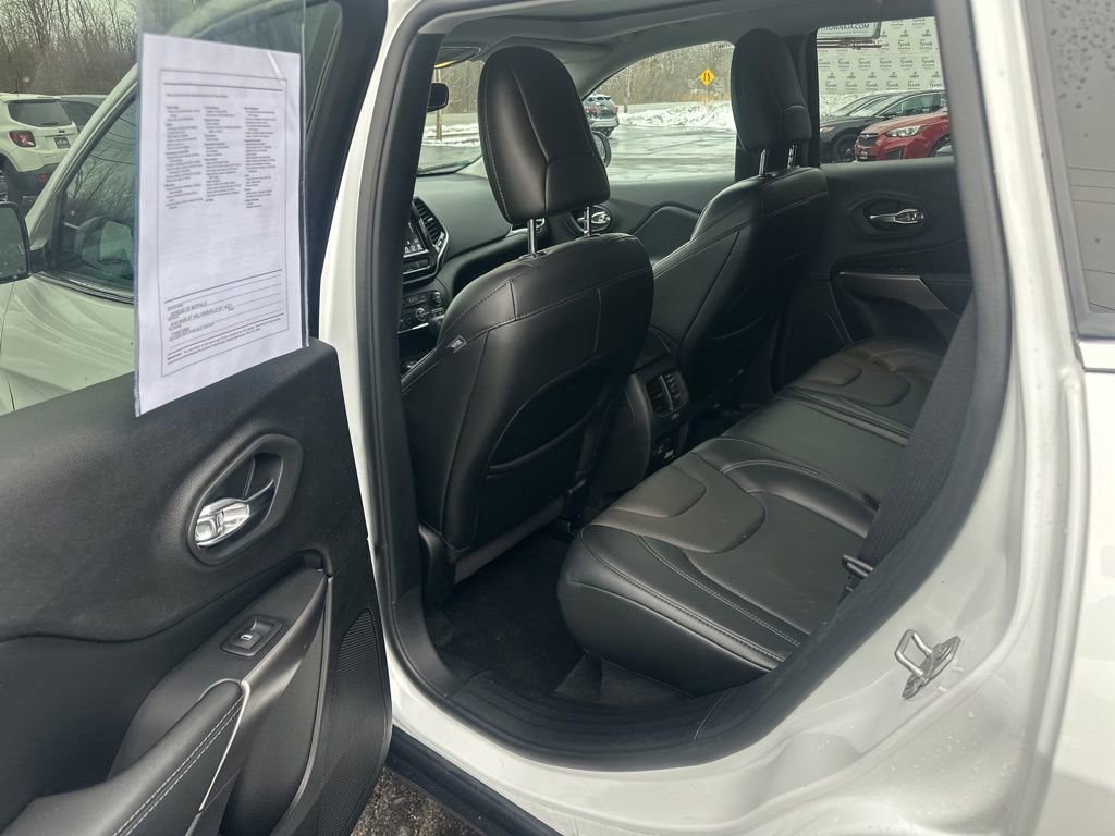 Used 2021 Jeep Cherokee Limited image 28