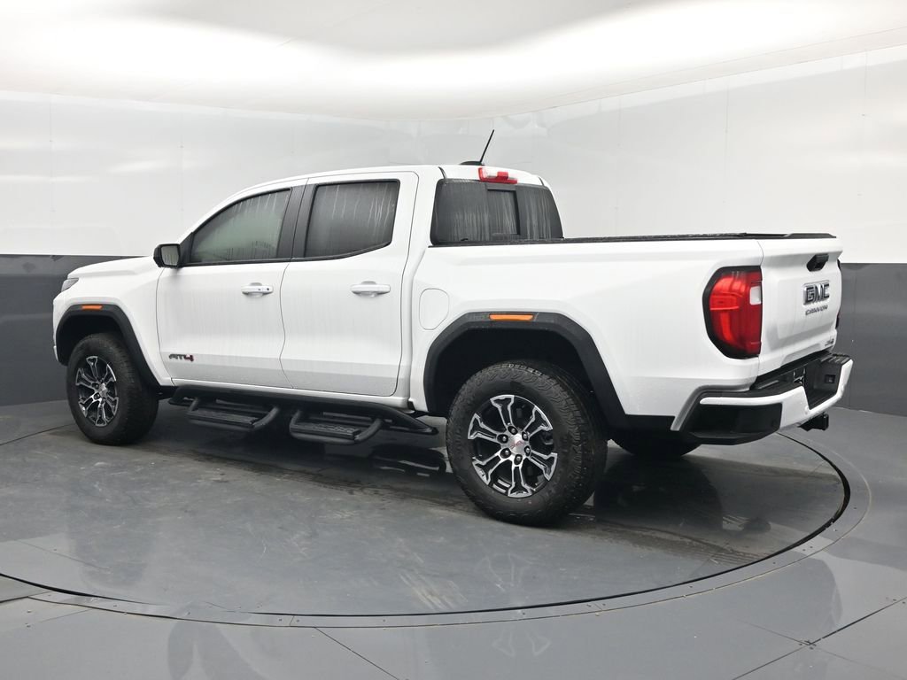 Used 2025 GMC Canyon AT4 w/ Technology Plus Package AWD/4WD image 4