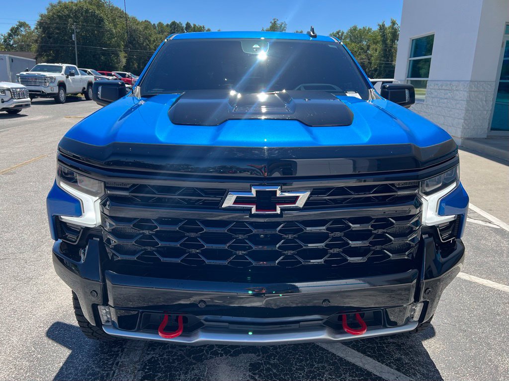 Used 2025 Chevrolet Silverado 1500 ZR2 AWD/4WD image 5