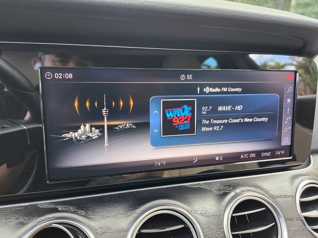 Used 2018 Mercedes-Benz E 300 image 19