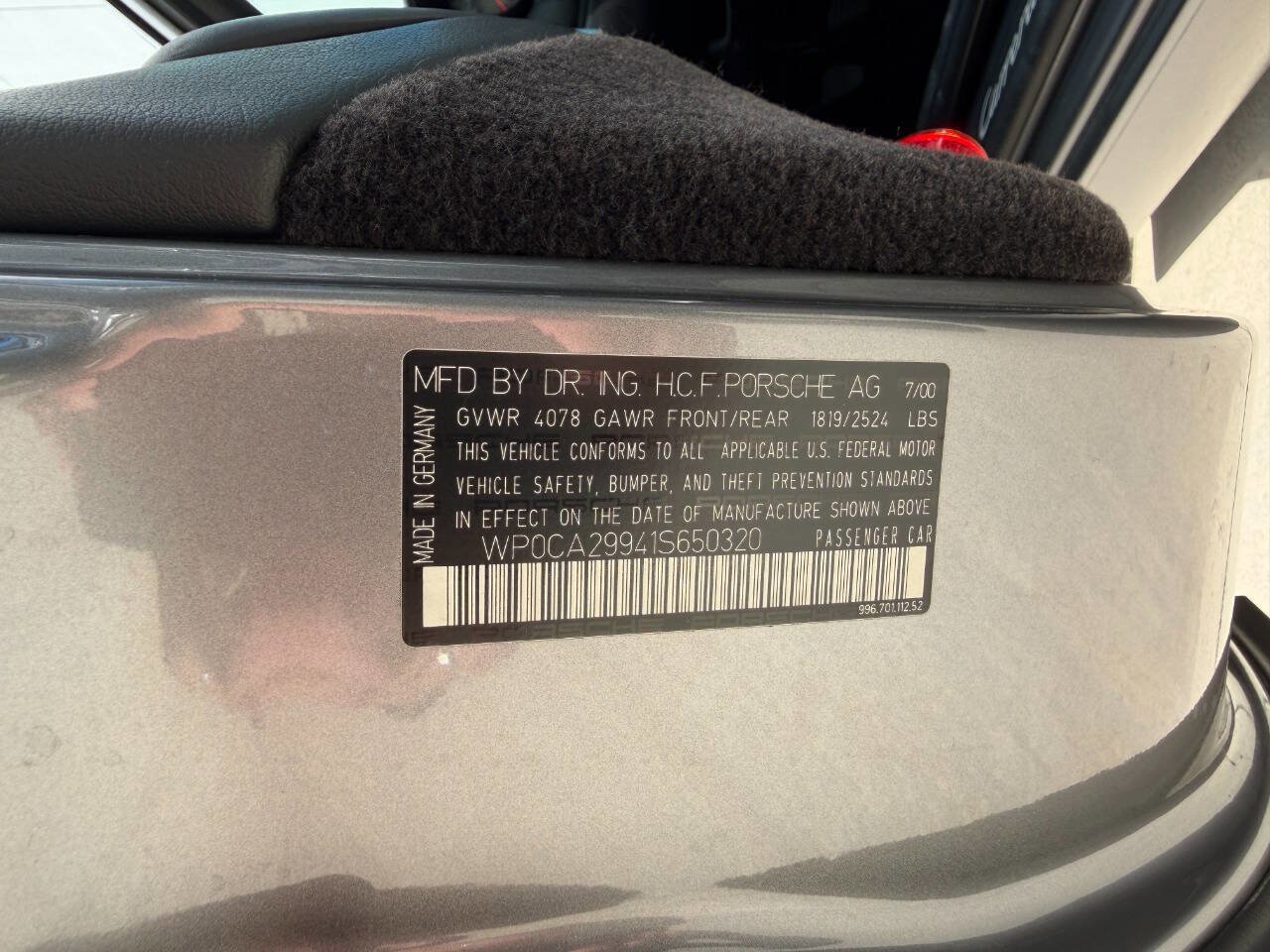 Used 2001 Porsche 911 Carrera 4 image 35