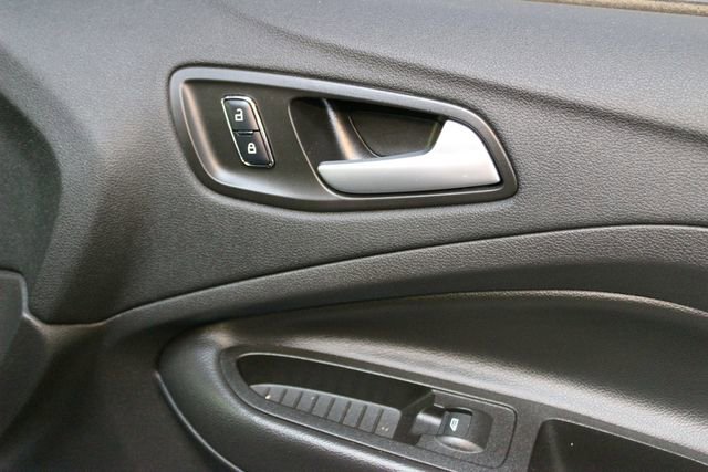 Used 2016 Ford Escape SE AWD/4WD image 9