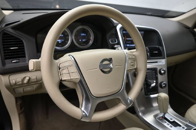 Used 2012 Volvo XC60 3.2 FWD image 22