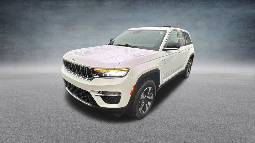 Used 2025 Jeep Grand Cherokee Limited 4xe AWD/4WD image 5