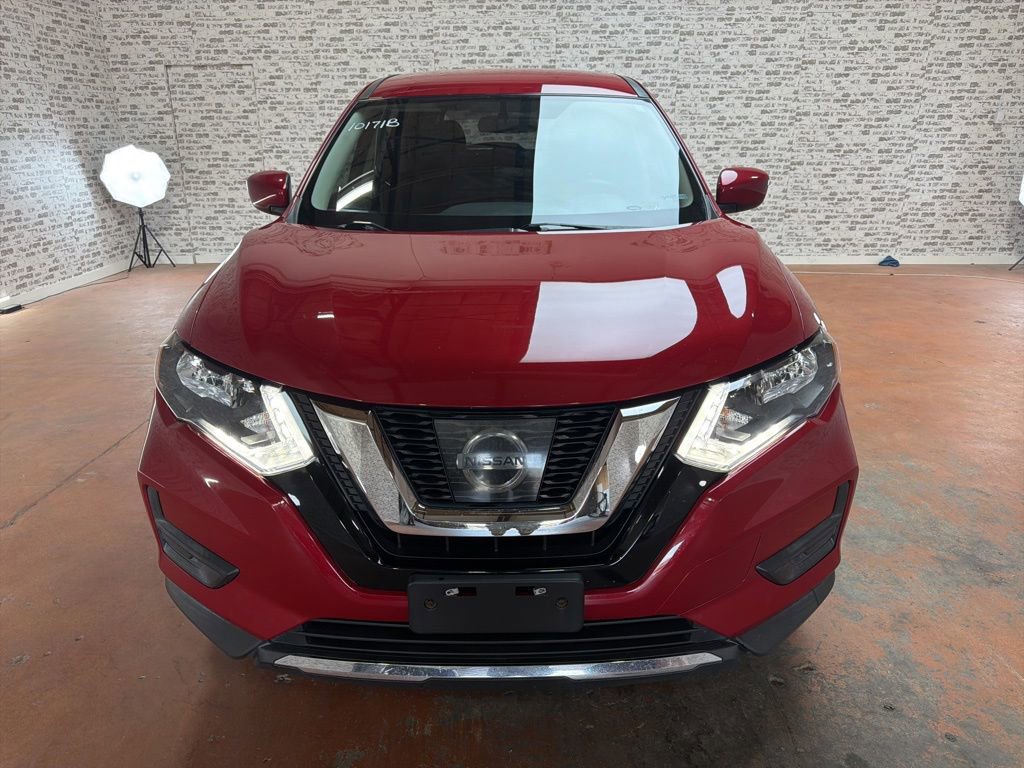 Used 2017 Nissan Rogue S AWD/4WD image 2