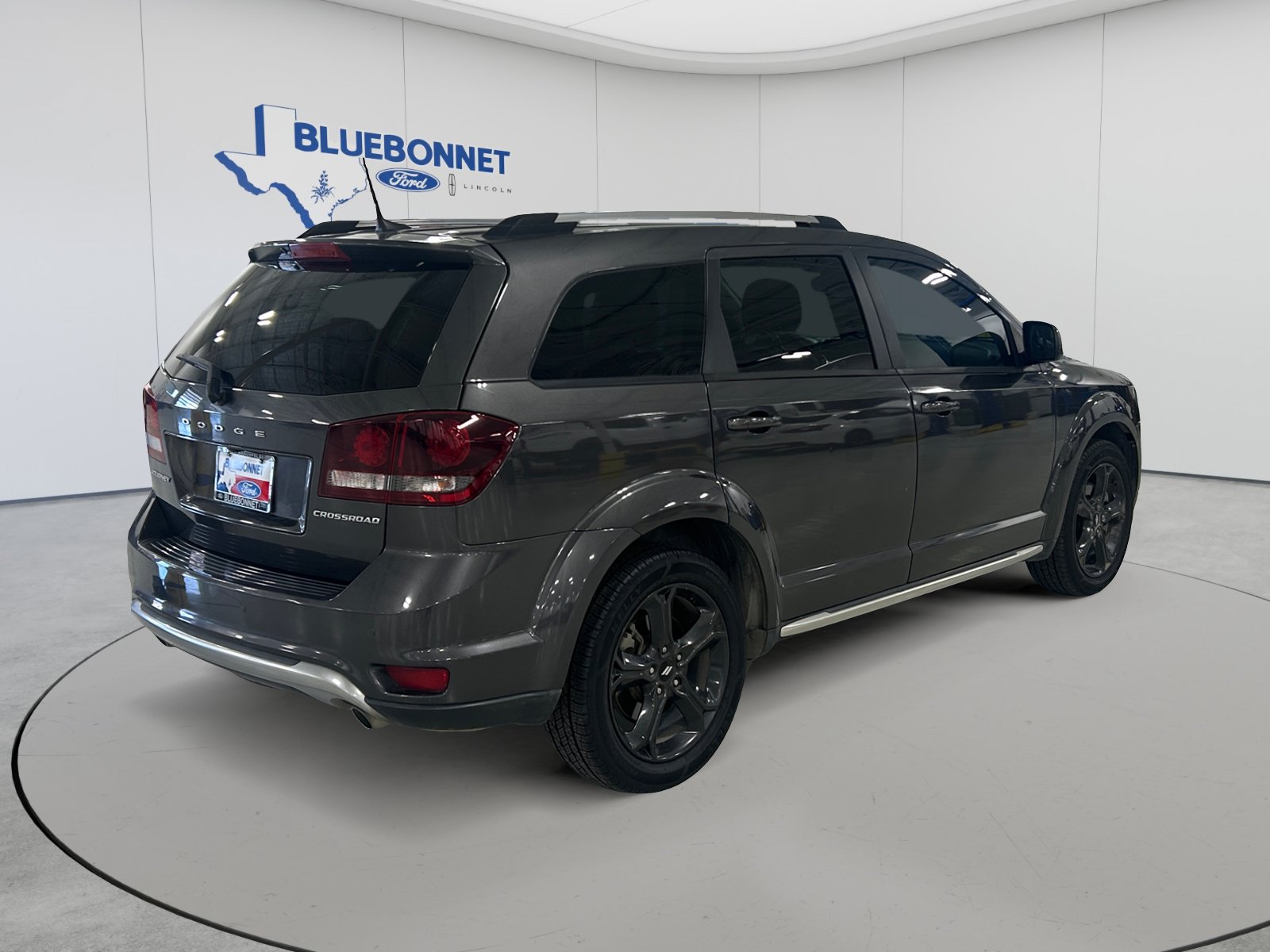 Used 2019 Dodge Journey Crossroad w/ Navigation Group FWD image 5