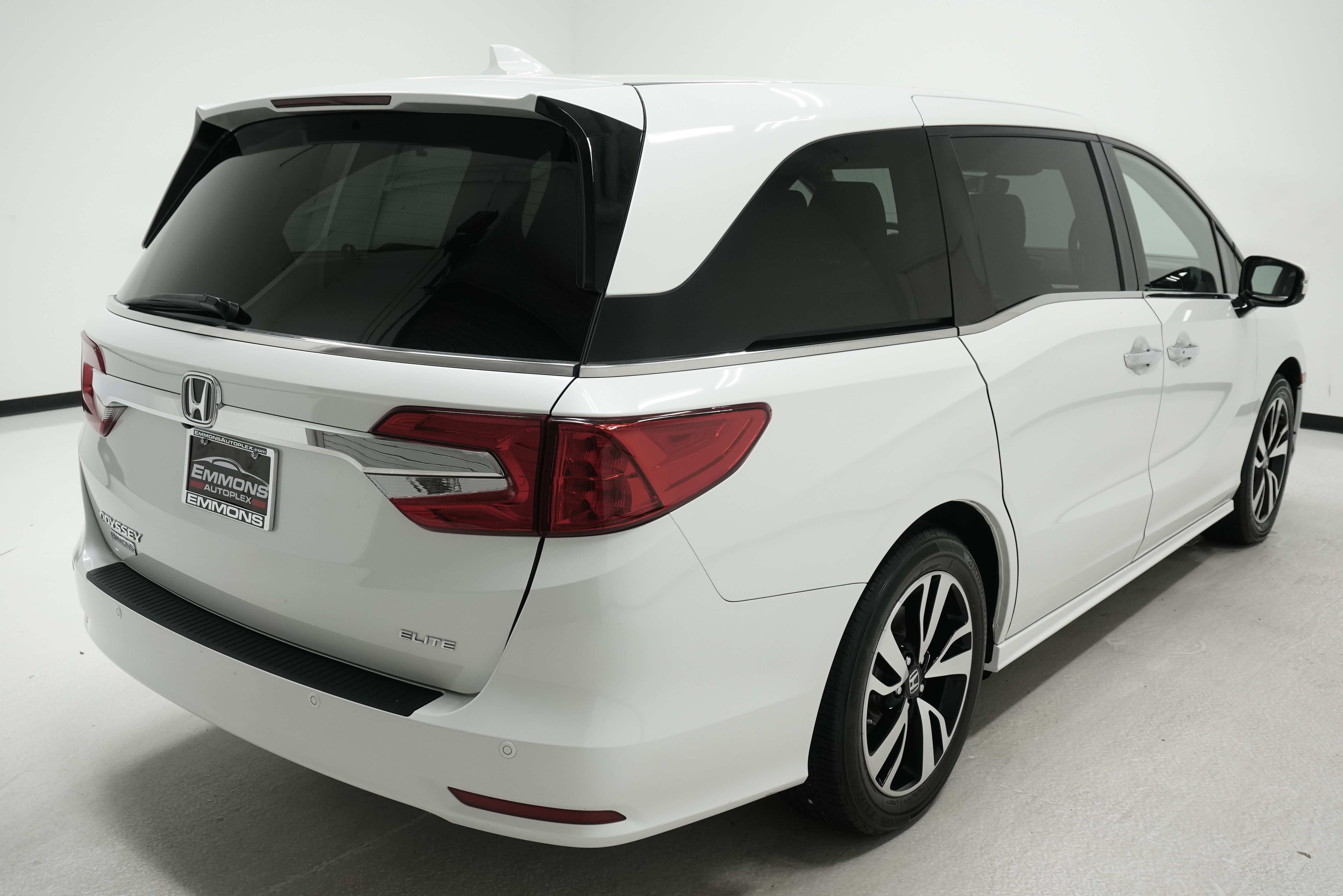 Used 2020 Honda Odyssey Elite image 4