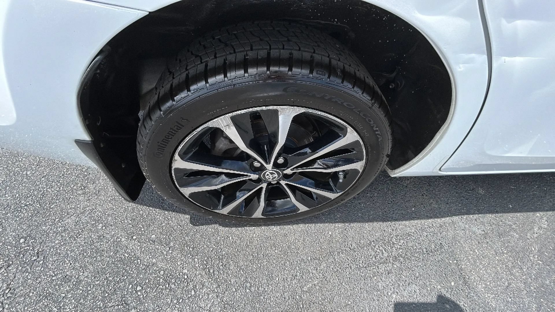 Used 2017 Toyota Corolla SE FWD image 36
