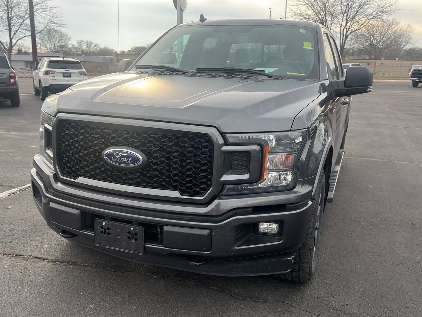 Used 2018 Ford F150 XLT w/ Equipment Group 302A Luxury image 15