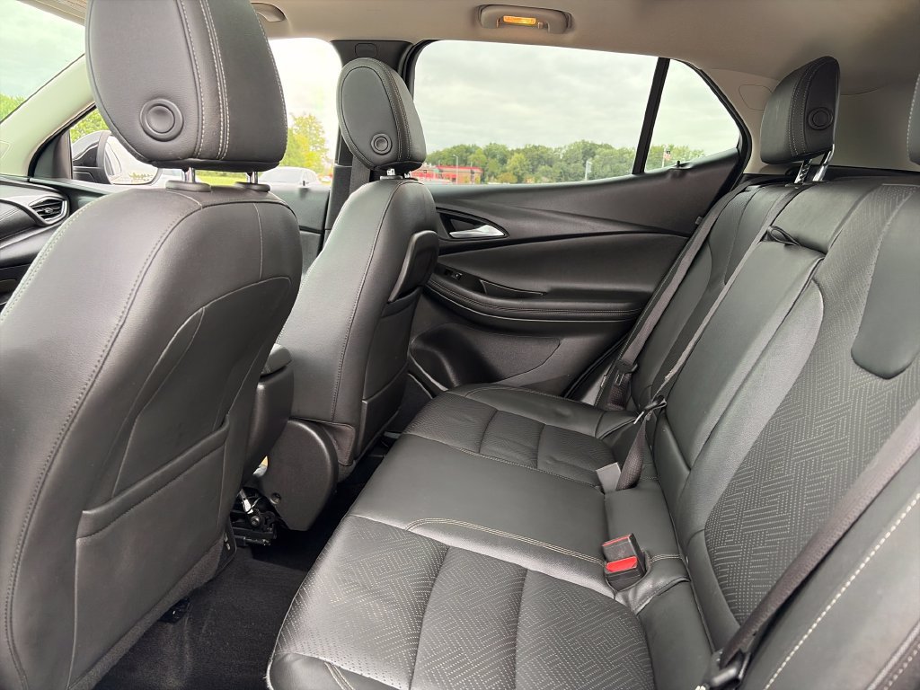 Used 2020 Buick Encore GX Essence w/ Experience Buick Package AWD/4WD image 28