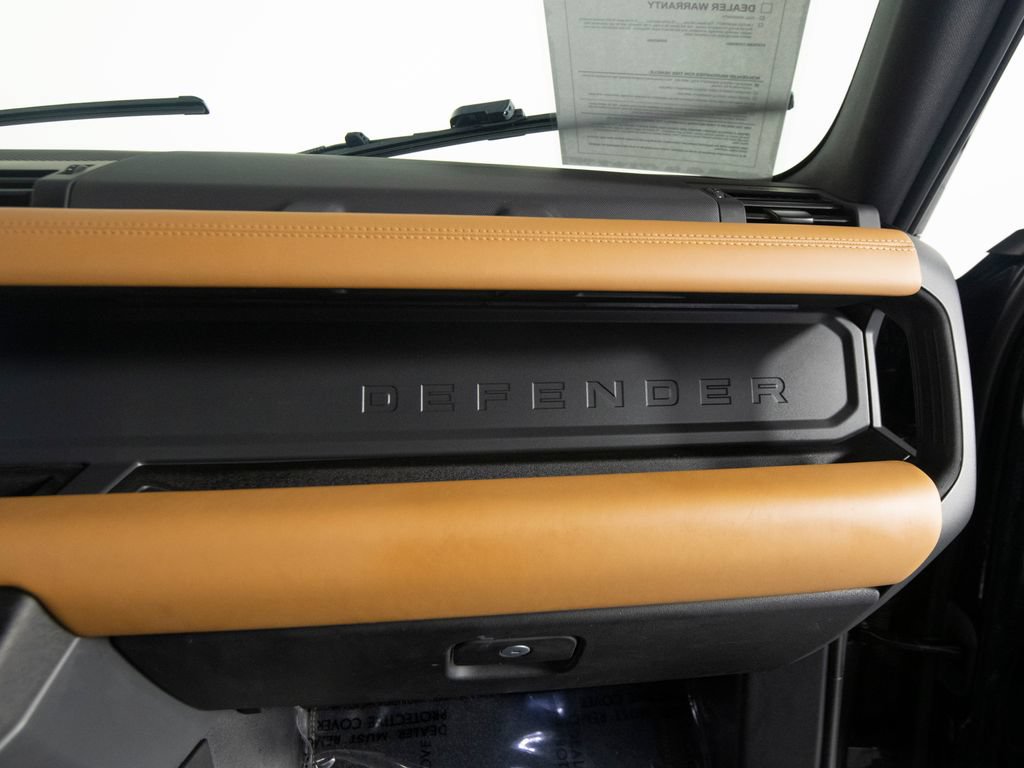 Used 2024 Land Rover Defender 90 X-Dynamic SE AWD/4WD image 30