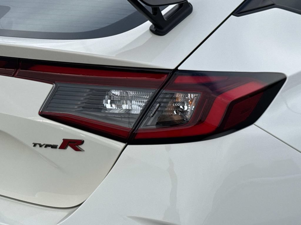 Used 2023 Honda Civic Type R image 24