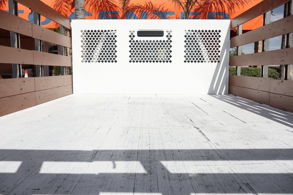 Used 2017 Ford F550 2WD Crew Cab Super Duty image 8