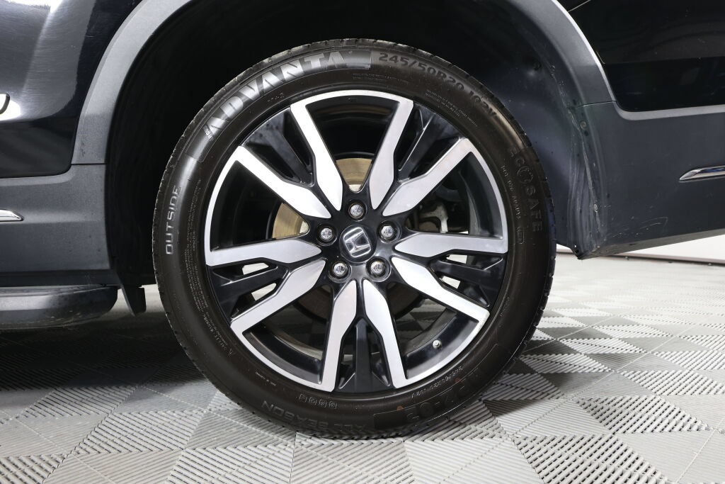Used 2019 Honda Pilot Touring image 8