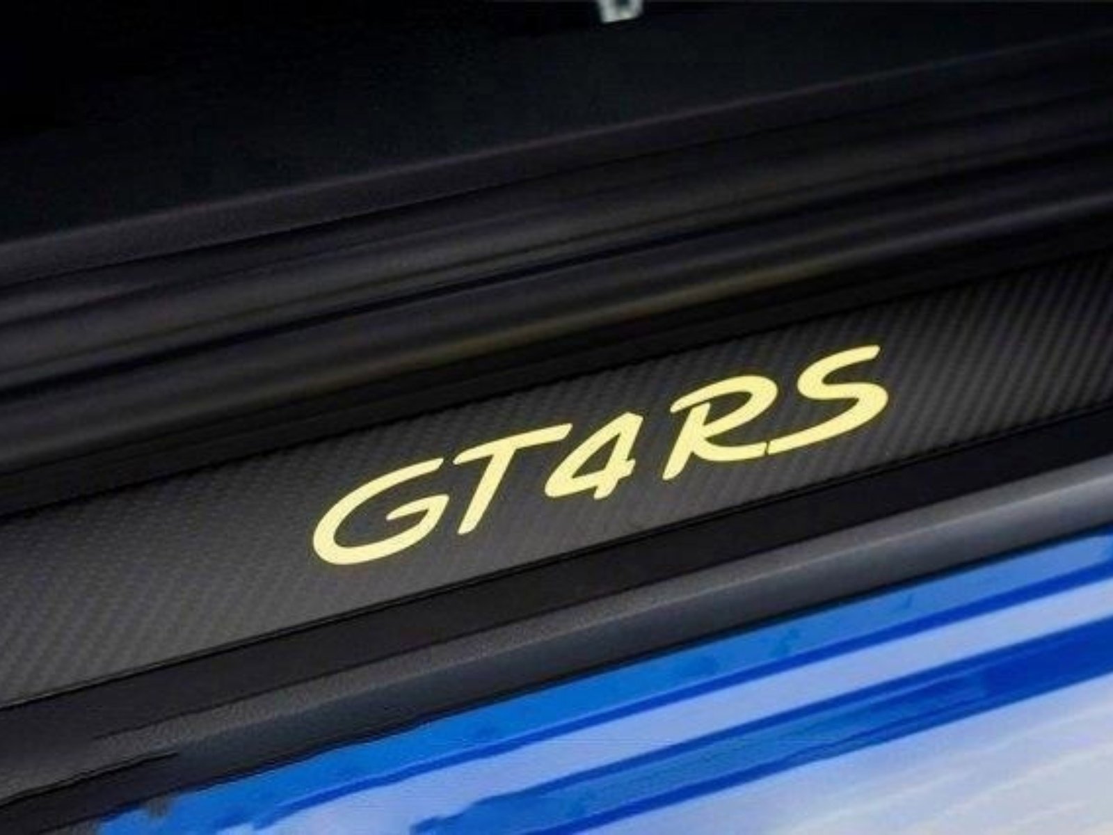 Used 2024 Porsche 718 Cayman GT4 RS RWD image 45