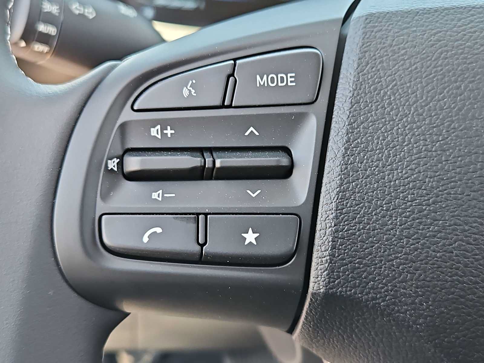 Certified 2026 Hyundai Venue SEL FWD image 23