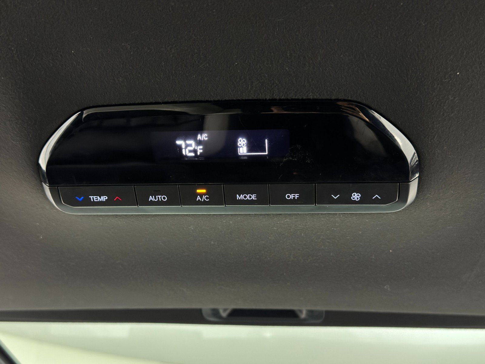 Used 2024 Kia EV9 GT-Line image 37