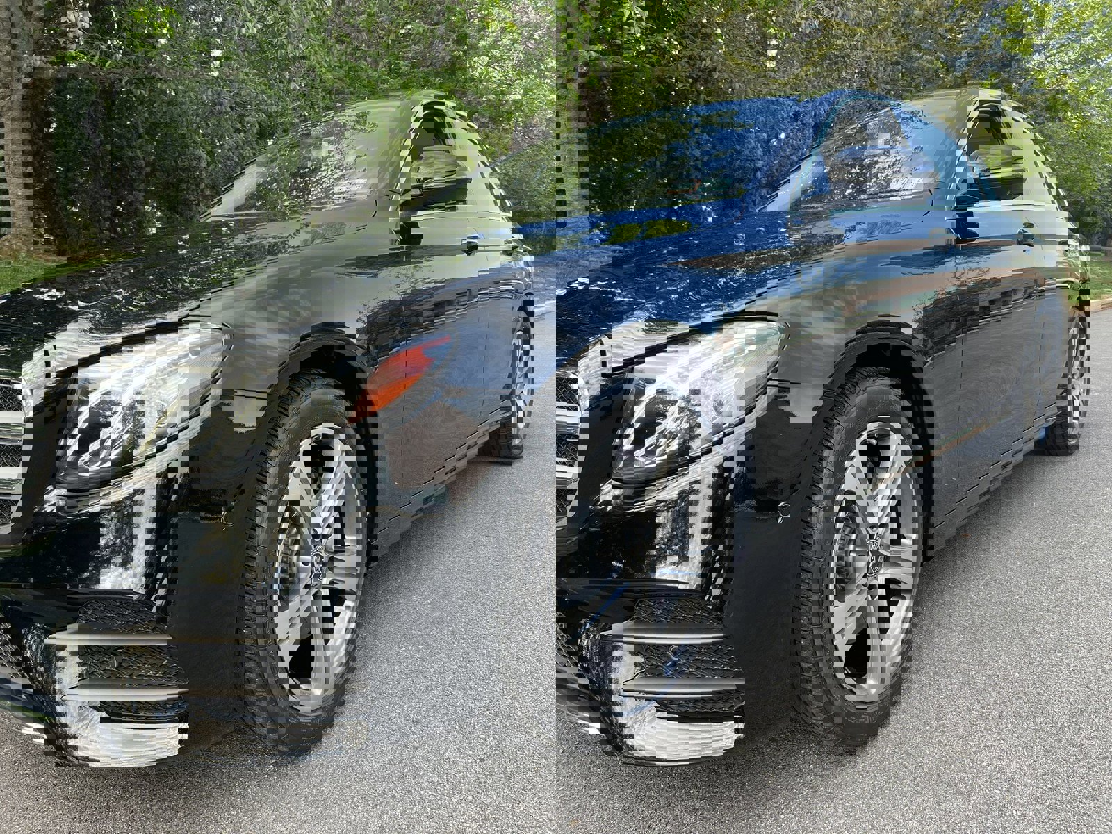 Used 2019 Mercedes-Benz E 300 4MATIC image 71