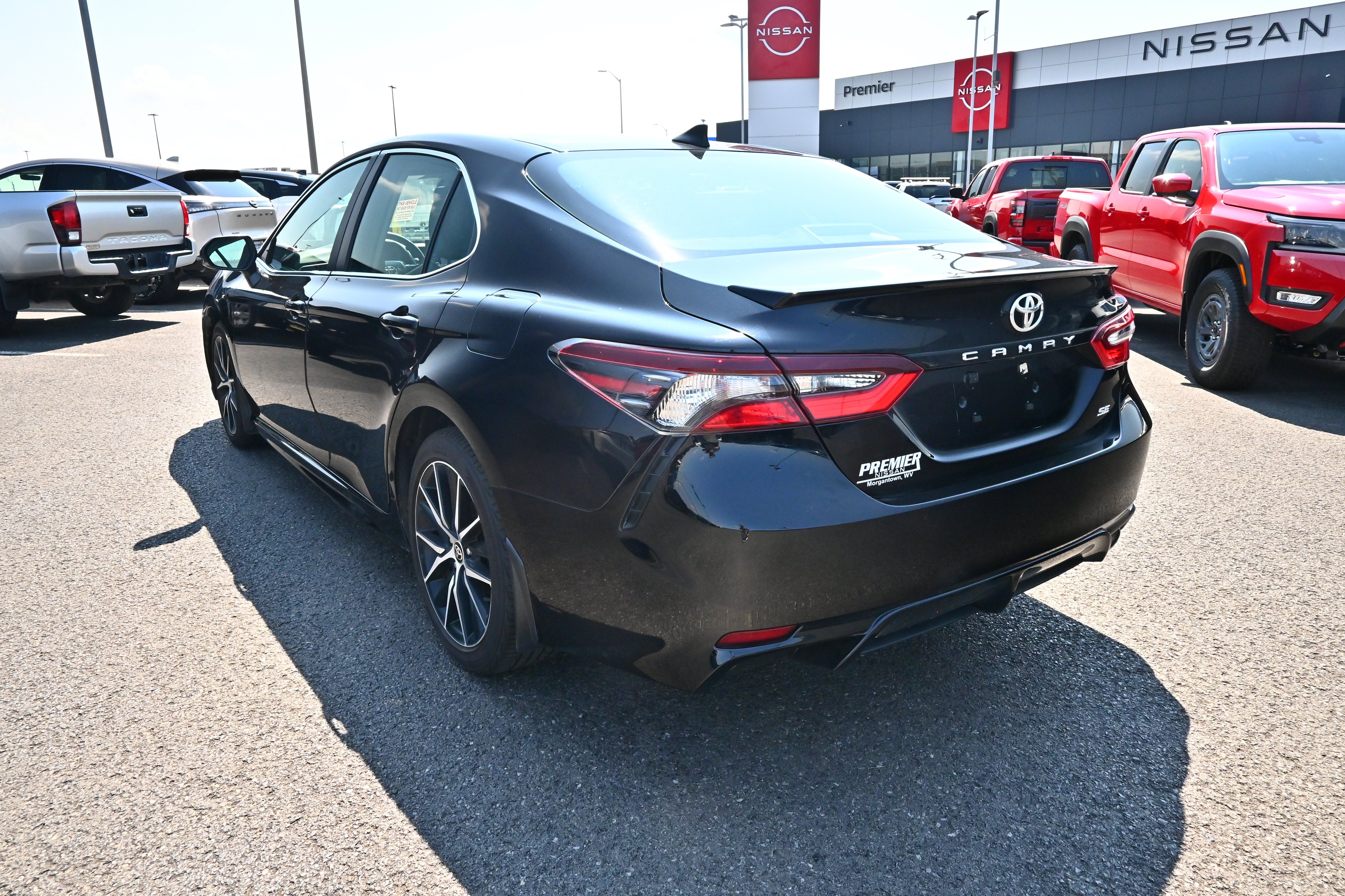 Used 2024 Toyota Camry SE w/ Convenience Package FWD image 8