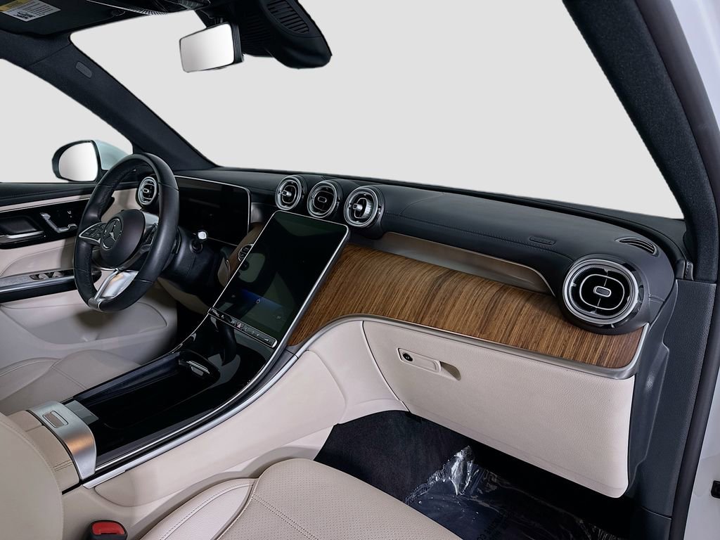 Used 2023 Mercedes-Benz GLC 300 4MATIC image 32