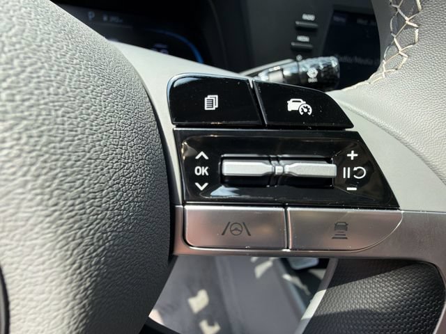 New 2026 Hyundai Elantra SEL Sport Premium FWD image 32
