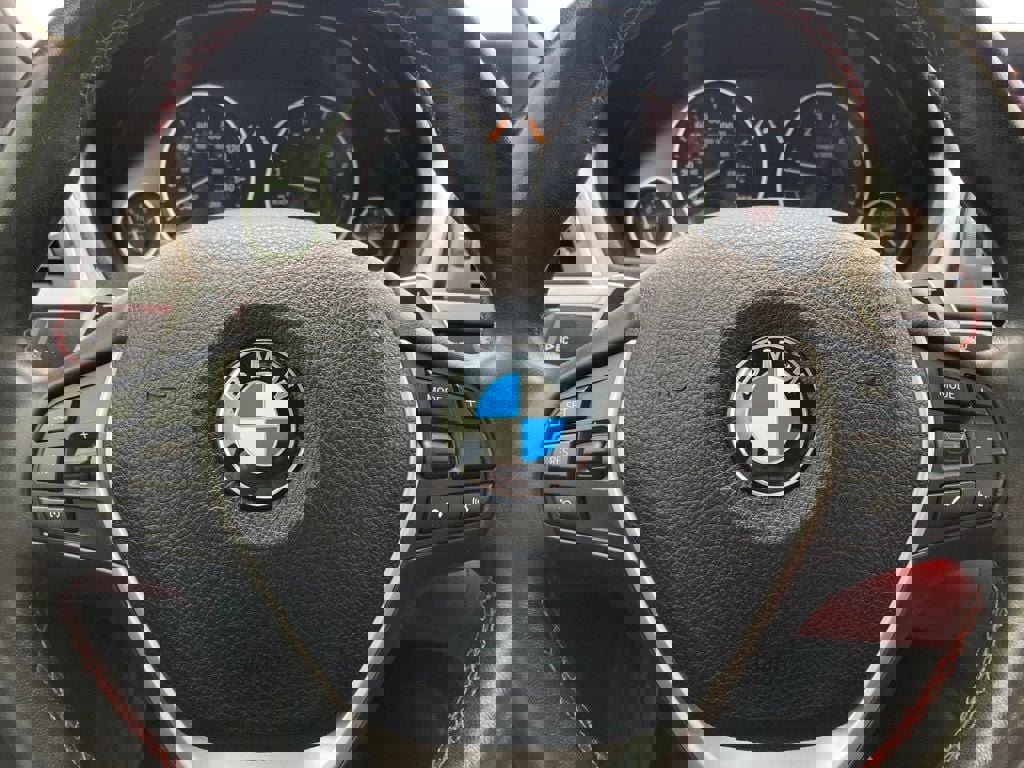 Used 2020 BMW 430i Coupe w/ Convenience Package image 17