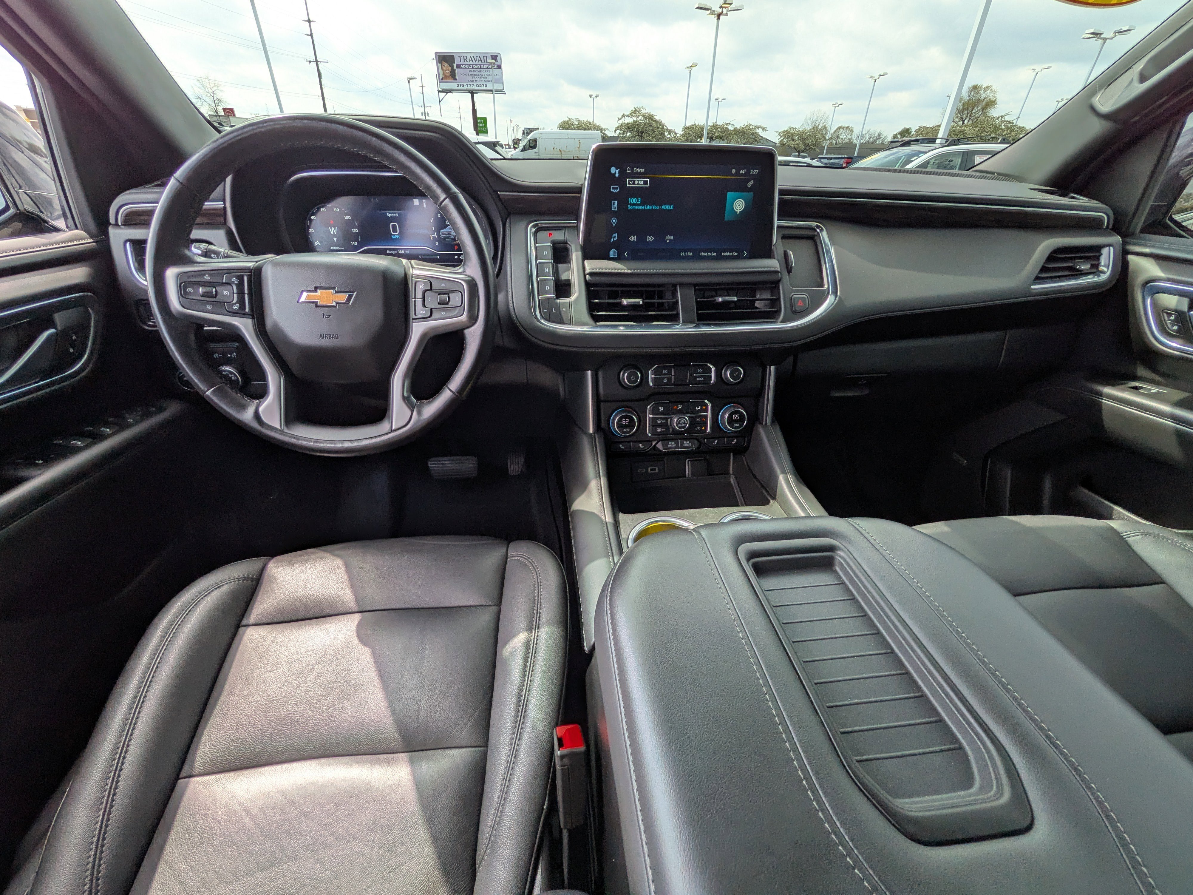 Used 2022 Chevrolet Tahoe LT w/ Luxury Package AWD/4WD image 12