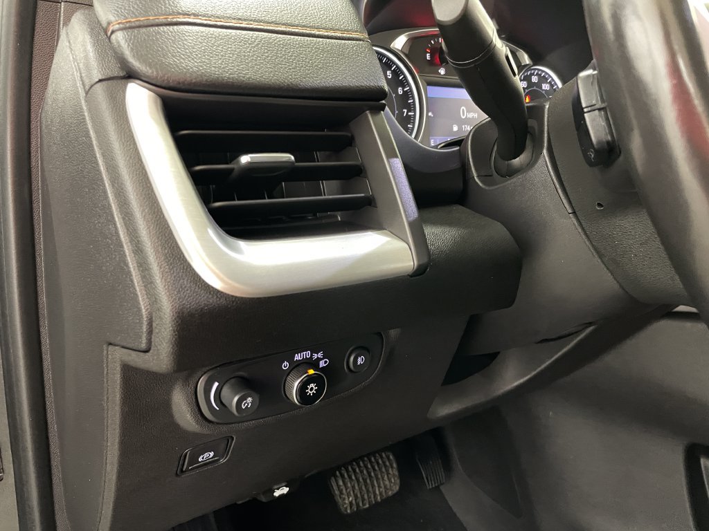 Used 2021 GMC Terrain SLT w/ Elevation Edition AWD/4WD image 26