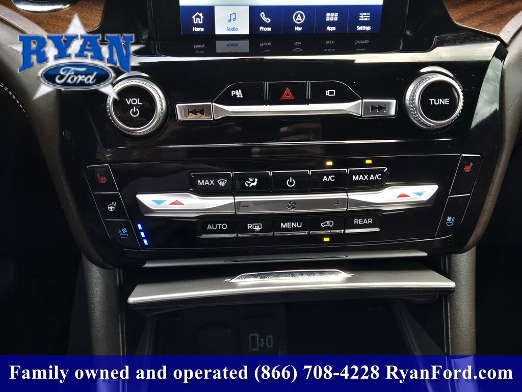 Used 2022 Ford Explorer King Ranch w/ Class IV Trailer Tow Package RWD image 14