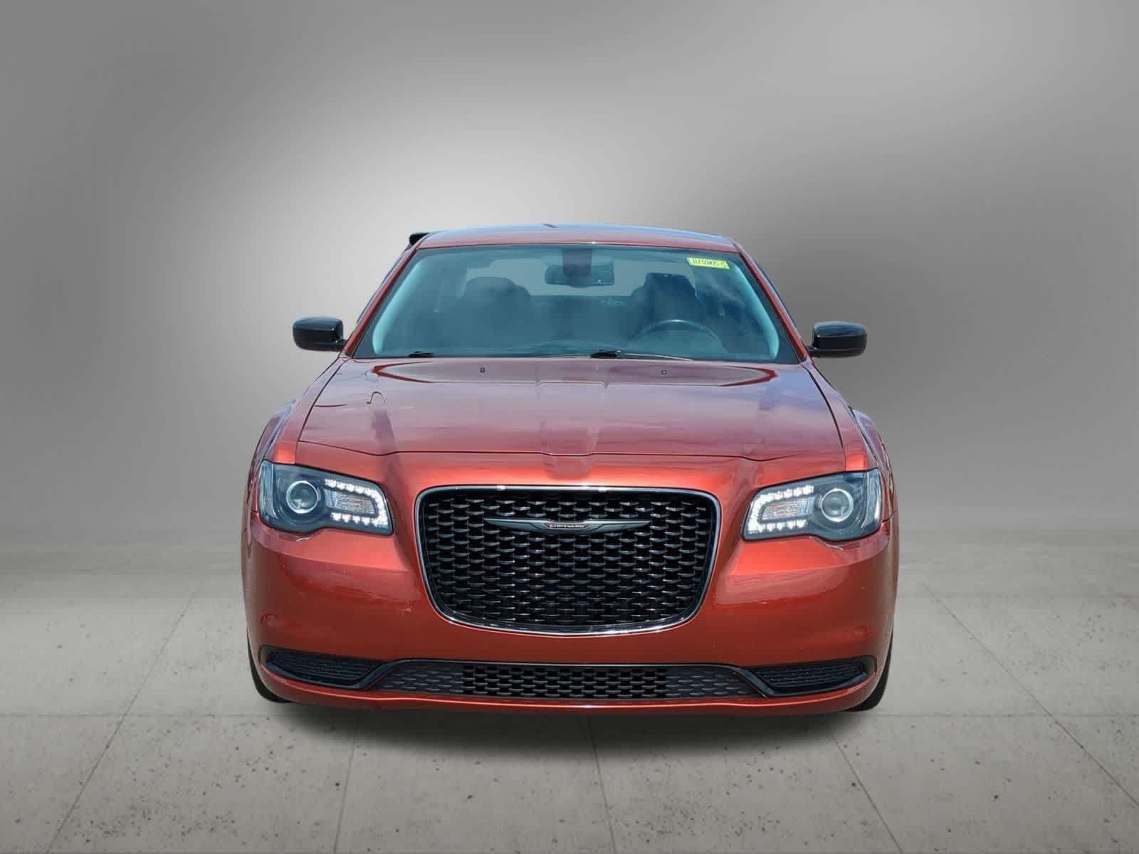Used 2020 Chrysler 300 Touring w/ Sport Appearance Package RWD image 9