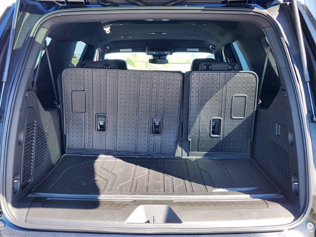 New 2026 Chevrolet Suburban LS AWD/4WD image 31