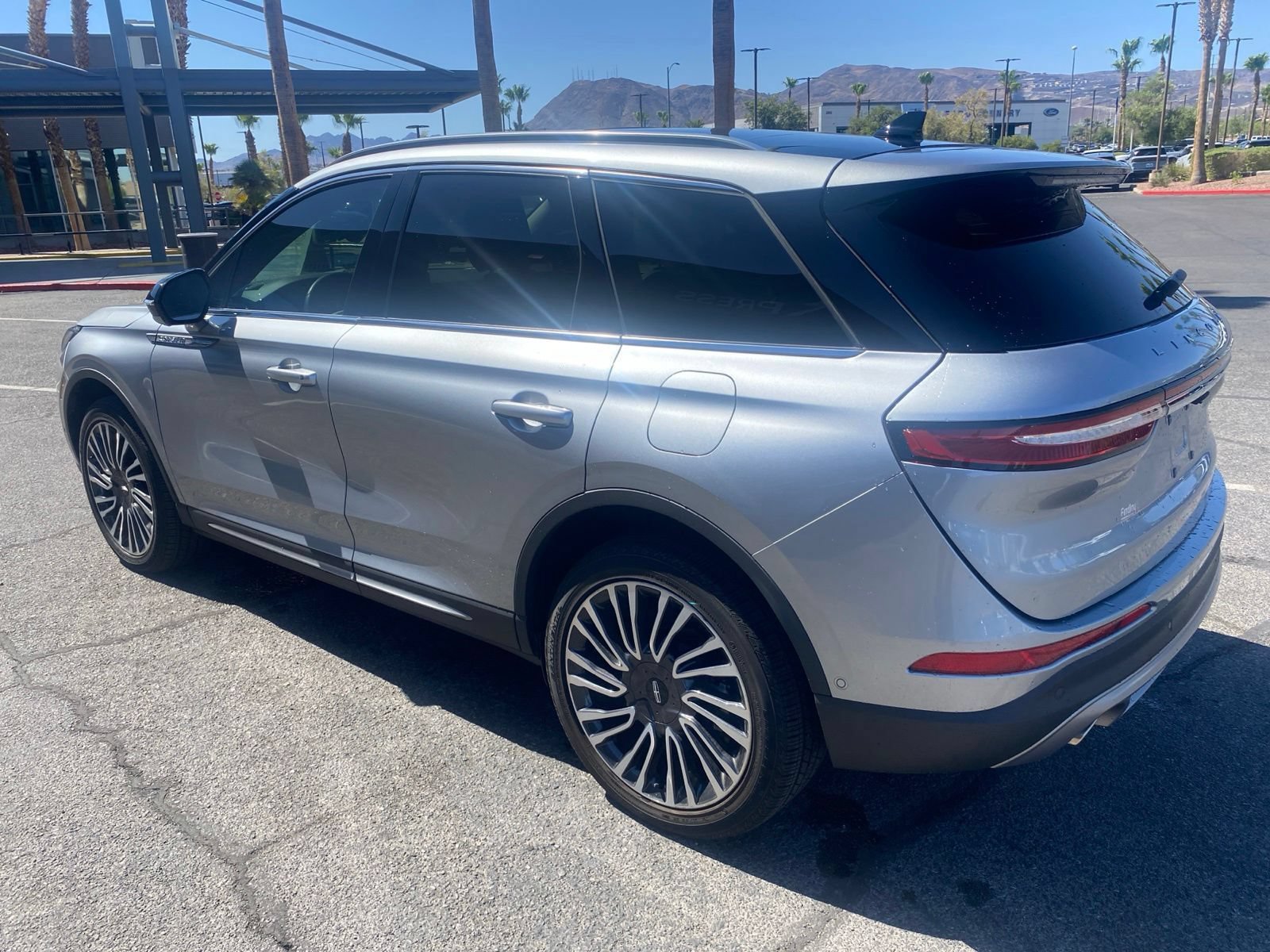 Used 2022 Lincoln Corsair Reserve w/ Elements Package AWD/4WD image 7