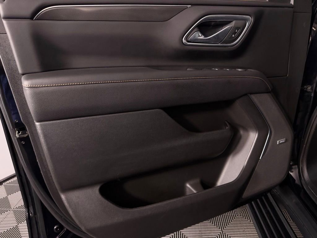 Used 2023 GMC Yukon AT4 w/ AT4 Premium Package image 25