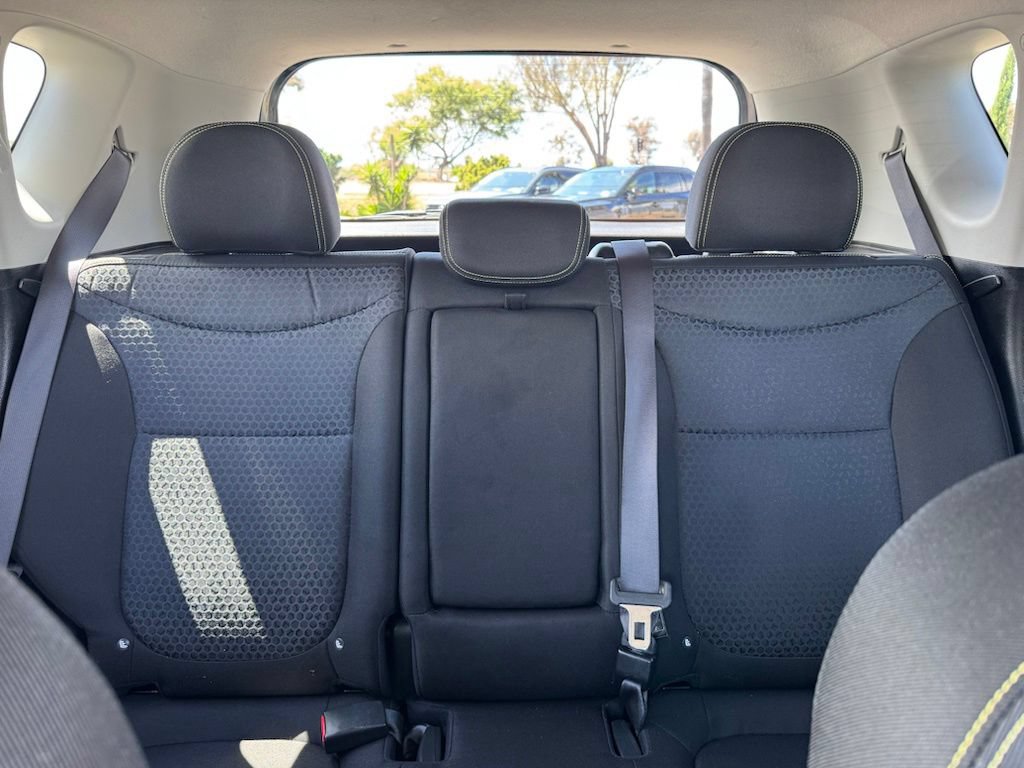 Used 2016 Kia Soul + FWD image 20