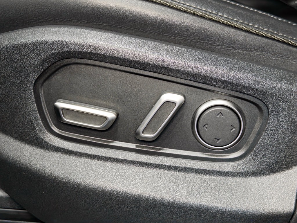 Used 2025 Rivian R1T Adventure AWD/4WD image 7