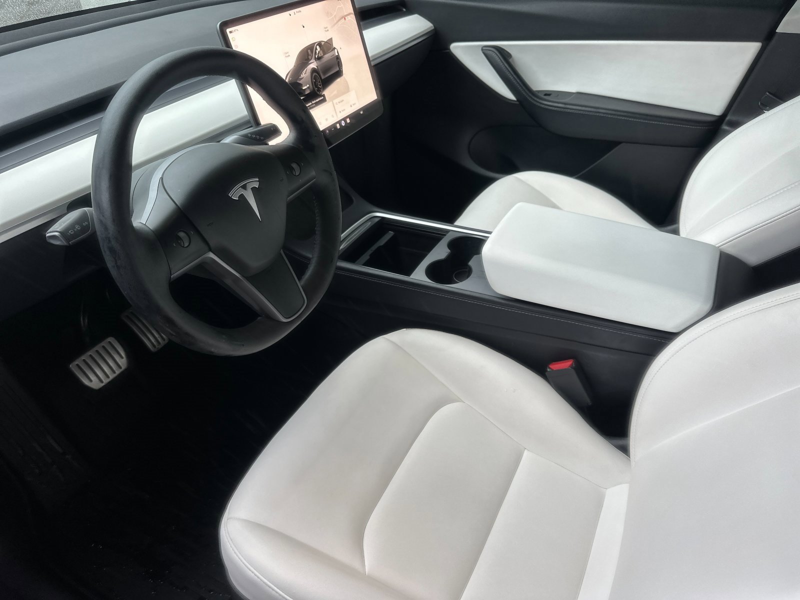Used 2022 Tesla Model Y Performance image 9